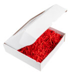 Pudełko z okienkiem fasonowe 25x25x7 cm białe